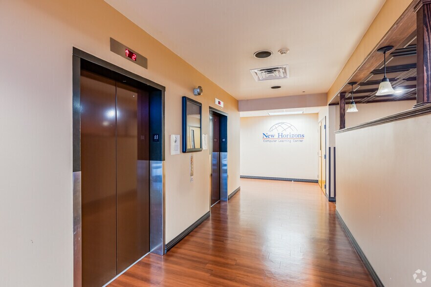 More Photos Of 3 Parkway Center, Pittsburgh Office For Sale