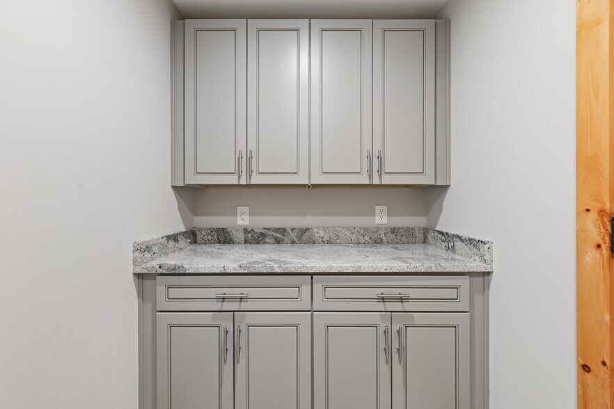 More Photos Of 5735 Archer Ave, Cumming Apartments For Sale