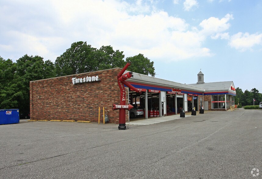 More Photos Of 700 Richmond Rd, Cleveland Auto Repair For Sale