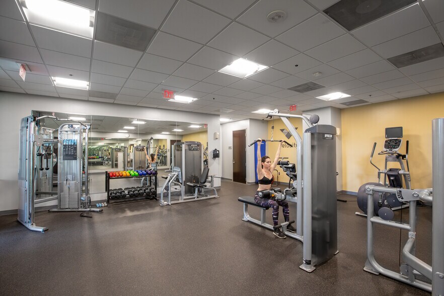 More Photos Of 4350 W Cypress St, Tampa Unknown For Lease