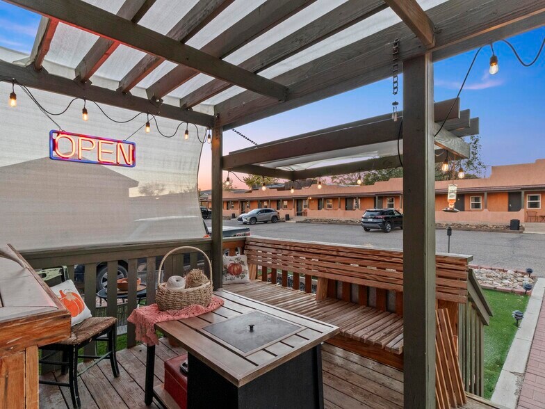 More Photos Of 475 W Main St, Escalante Hotel For Sale