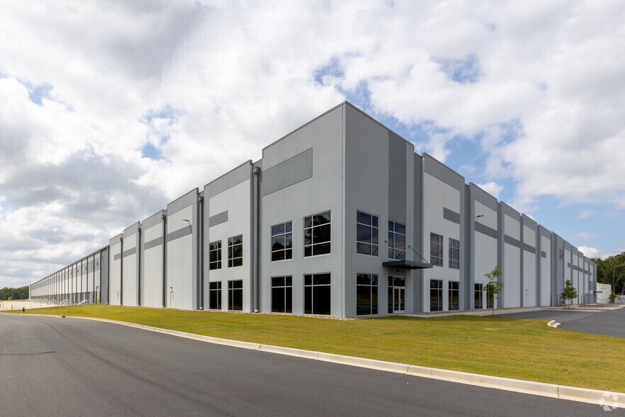 More Photos Of 134 Long Rd, Williamston Distribution For Sale