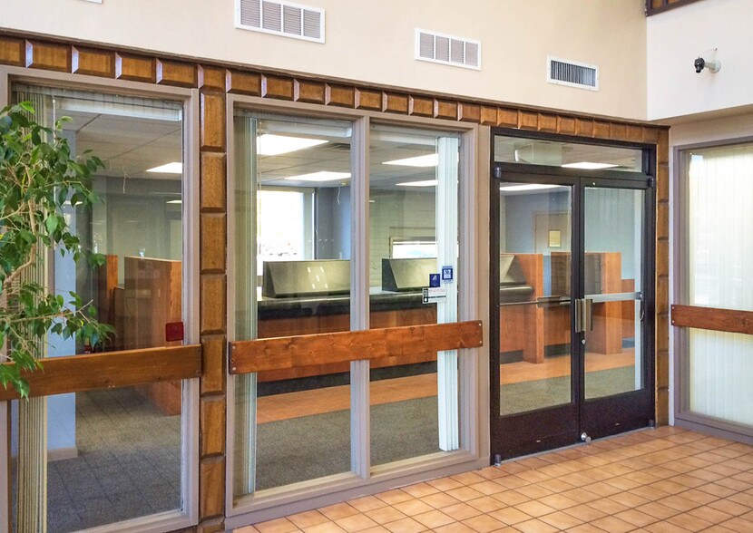 More Photos Of 2900 Louisiana Blvd NE, Albuquerque Office For Lease