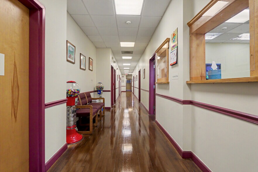 More Photos Of 825 Grand Ave, New Haven Office For Sale