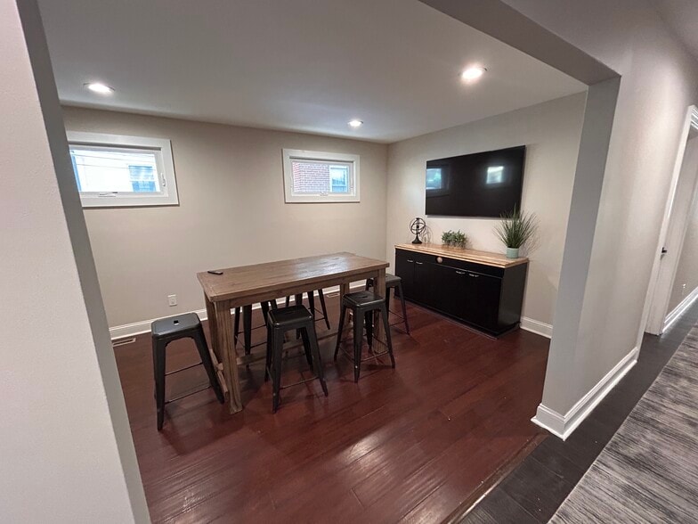 More Photos Of 513 N Black Horse Pike, Runnemede Medical For Lease