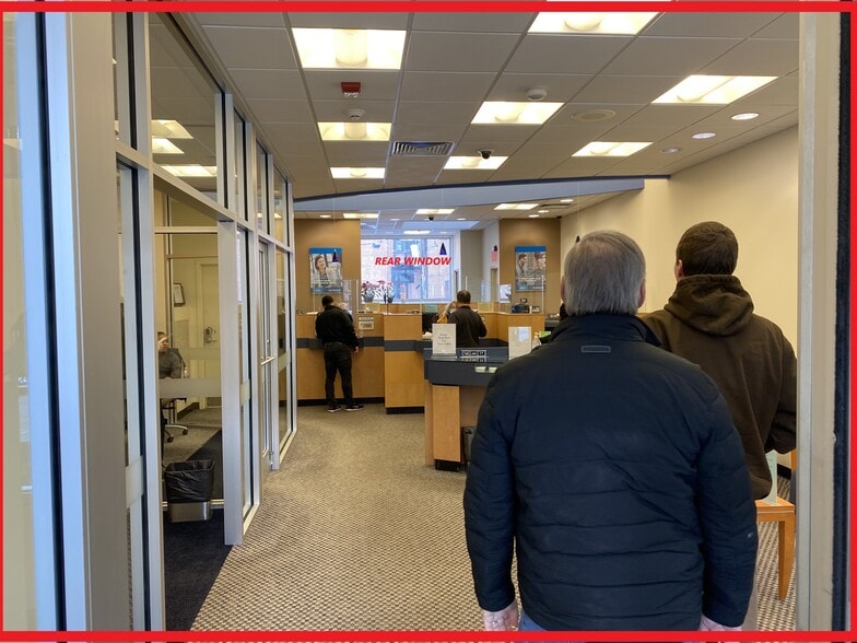 More Photos Of 1004-1016 Beacon St, Brookline Restaurant For Lease