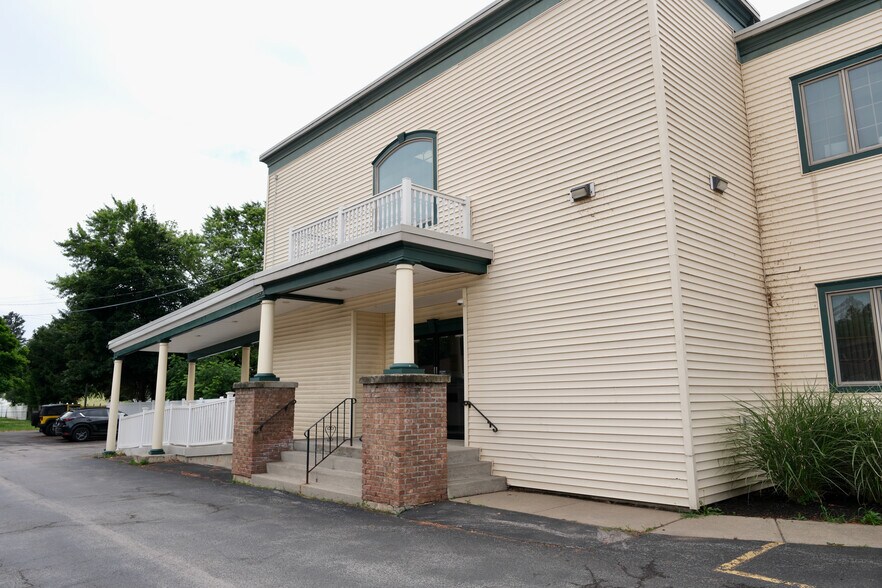 More Photos Of 4085 Seneca St, West Seneca Medical For Lease