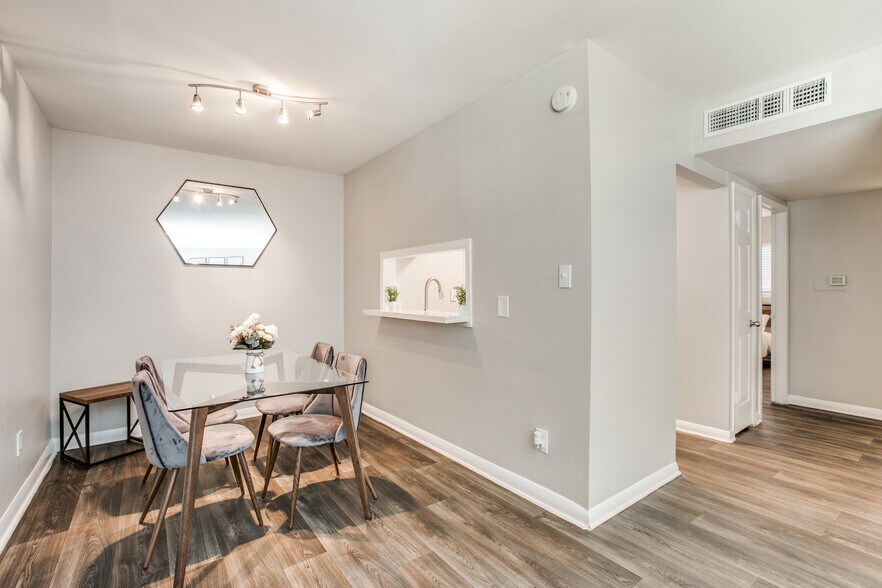 More Photos Of 8900 Chimney Rock Rd, Houston Apartments For Sale