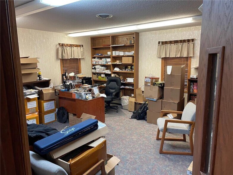 More Photos Of 16 W Highway St, Dodge Center Light Distribution For Sale