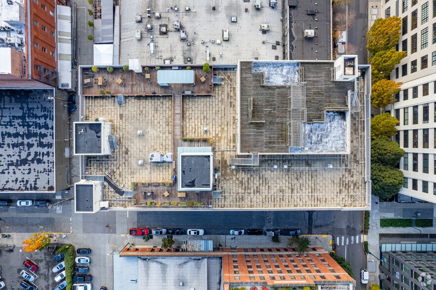 More Photos Of 630 NW 14th Ave, Portland Office For Sale