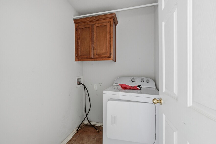 More Photos Of 3403 SW Deerfield Blvd, Bentonville Multifamily For Sale