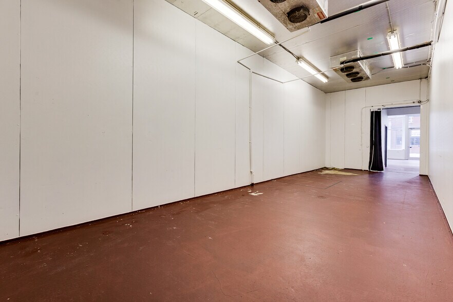 More Photos Of 829 E Warrington Ave, Pittsburgh Storefront Retail Office For Lease