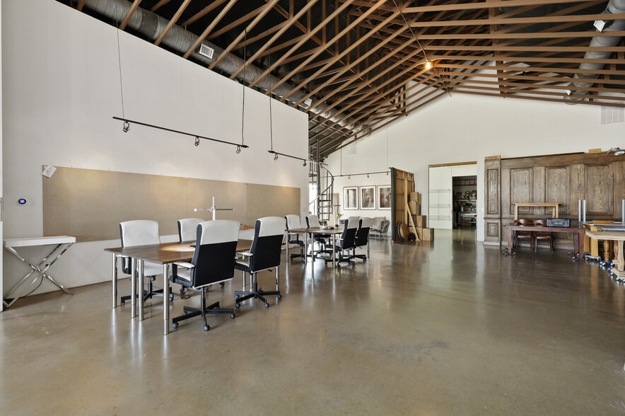 More Photos Of 1007 Folsom St, Dallas Loft Creative Space For Sale