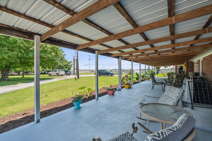 More Photos Of 639 N Broadway, Portland Assisted Living For Sale