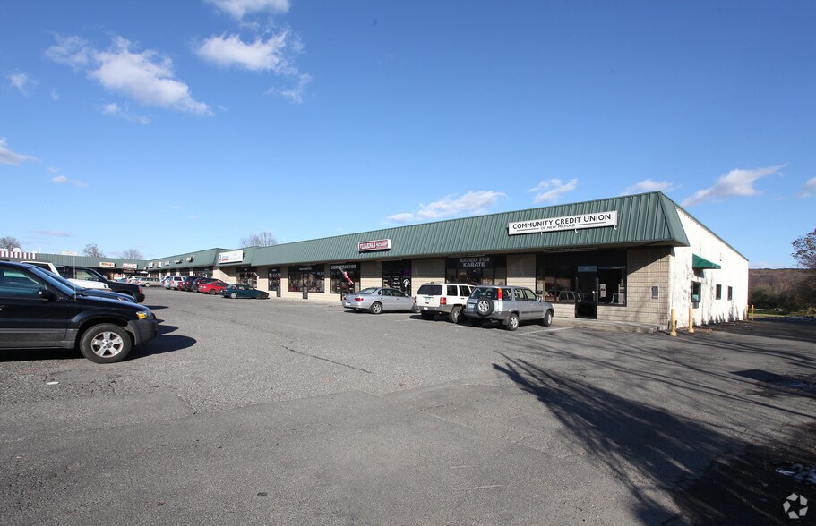 More Photos Of 129-145 Danbury Rd, New Milford Storefront For Lease