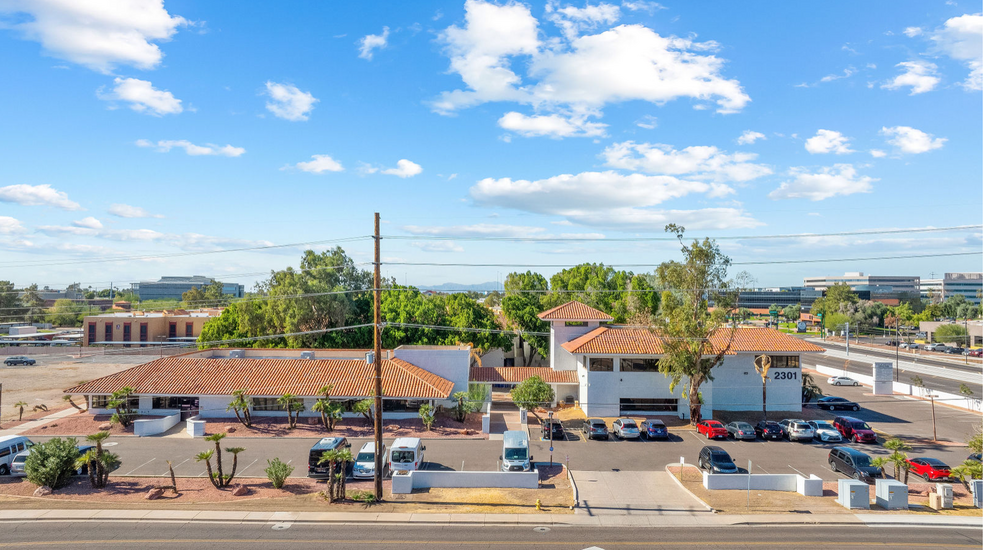 Primary Photo Of 2301 W Dunlap Ave, Phoenix Office For Lease