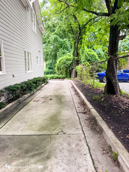 More Photos Of 1452 Carroll Dr Nw, Atlanta Office For Sale