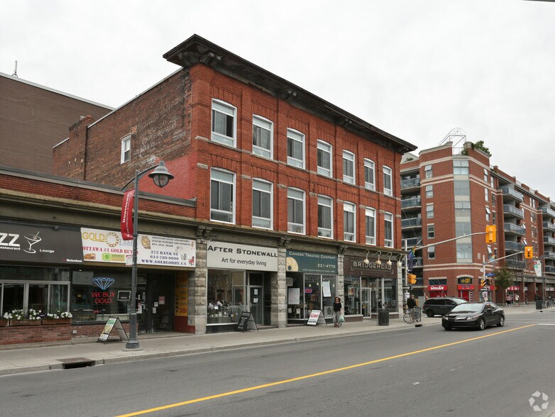 More Photos Of 366-370 Bank St, Ottawa Storefront Retail Residential For Lease