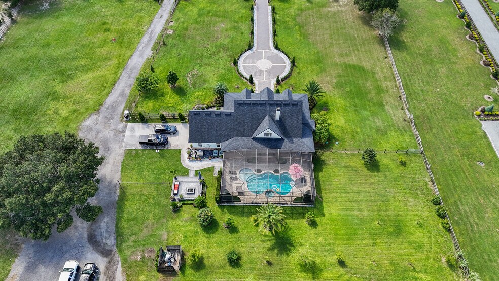 More Photos Of Plymouth/Sorrento- Appy Ln, Apopka Office For Sale