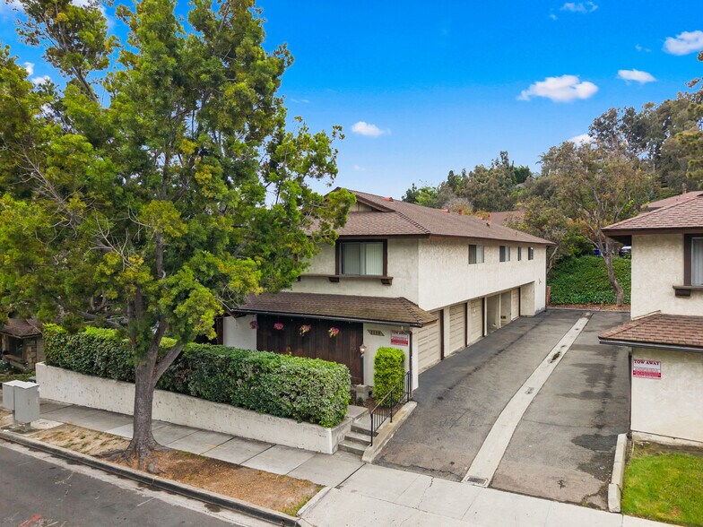 More Photos Of 2139 Via Esmarca, Oceanside Apartments For Sale