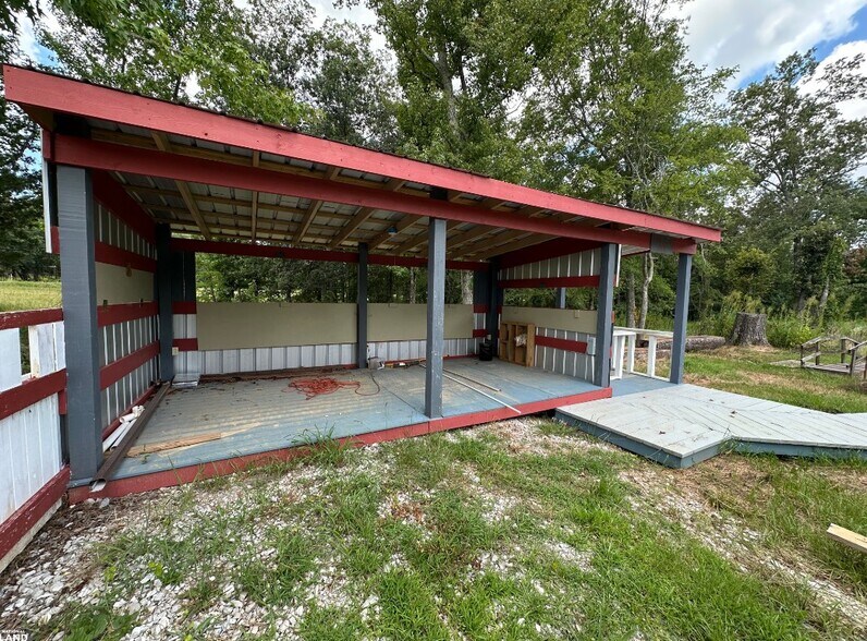 More Photos Of 1050 Duncan Ln, Leighton Specialty For Sale