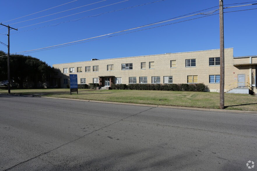 More Photos Of 2743 Pierce St, Dallas Manufacturing For Sale