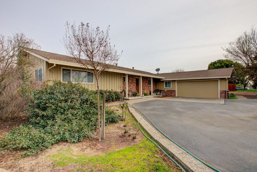 More Photos Of 13120 S Highway 99, Manteca Land For Sale