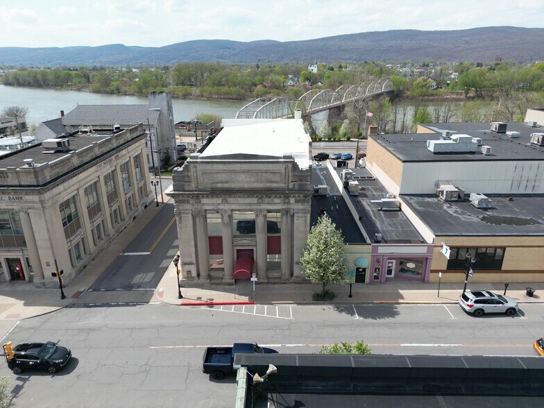 More Photos Of 2 N Main St, Pittston Office For Sale