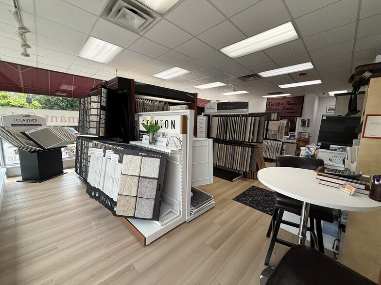 More Photos Of 825 White Plains Rd, Scarsdale Storefront Retail Office For Lease