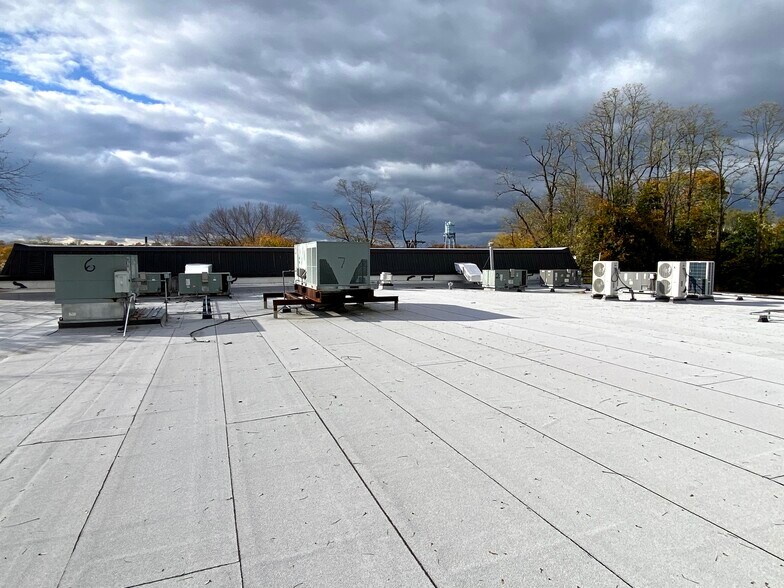 More Photos Of 1 Alexander Pl, Glen Cove Warehouse For Sale