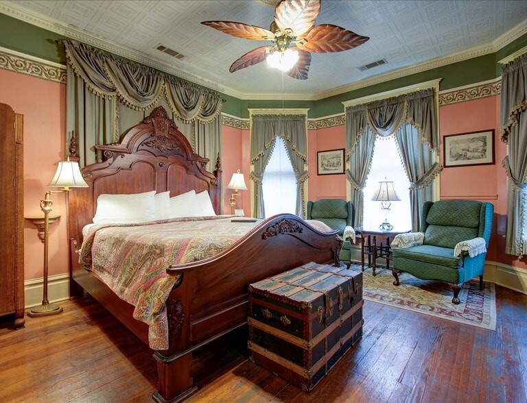 More Photos Of 318 Quapaw Ave, Hot Springs Hospitality For Sale