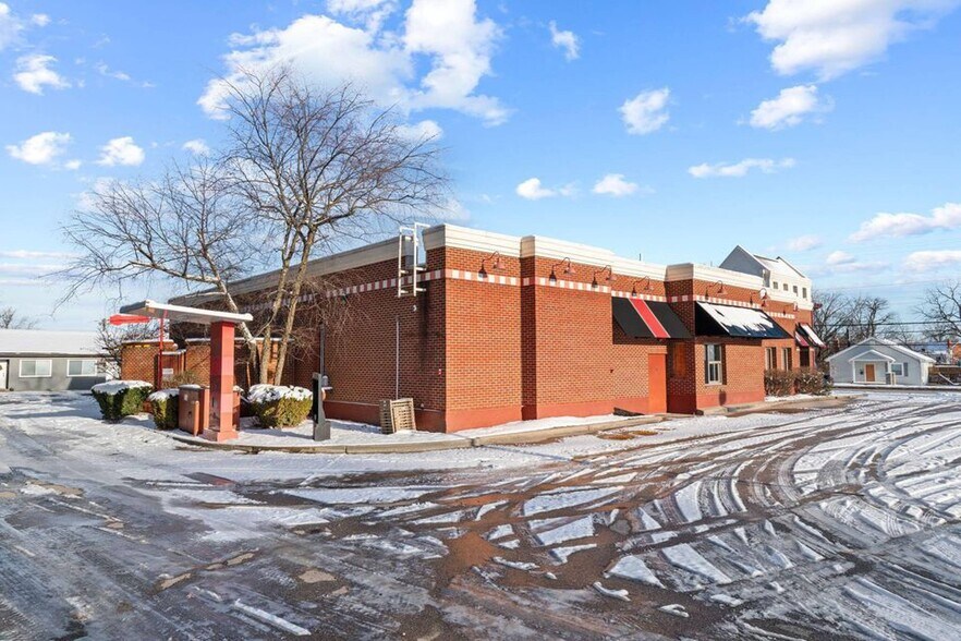 More Photos Of 4016 Dixie Hwy, Erlanger Restaurant For Lease