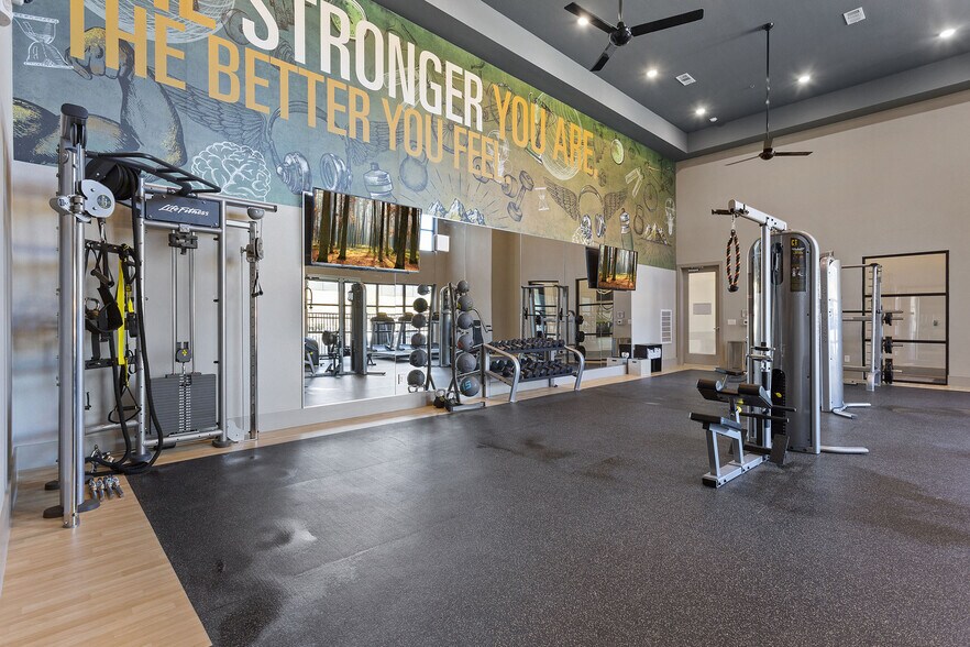 More Photos Of 900 Cinema Dr, Hudson Oaks Apartments For Lease