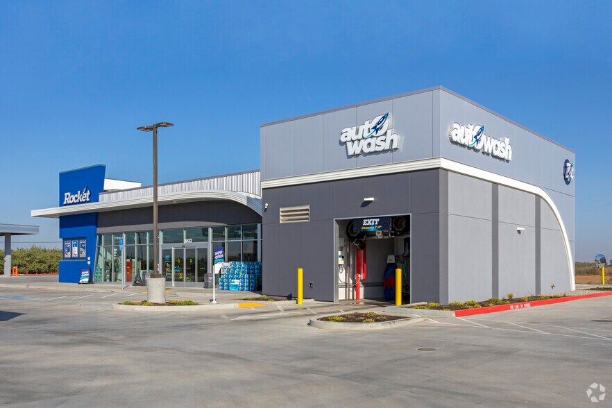 More Photos Of 6422 Betty Dr, Visalia Convenience Store For Sale