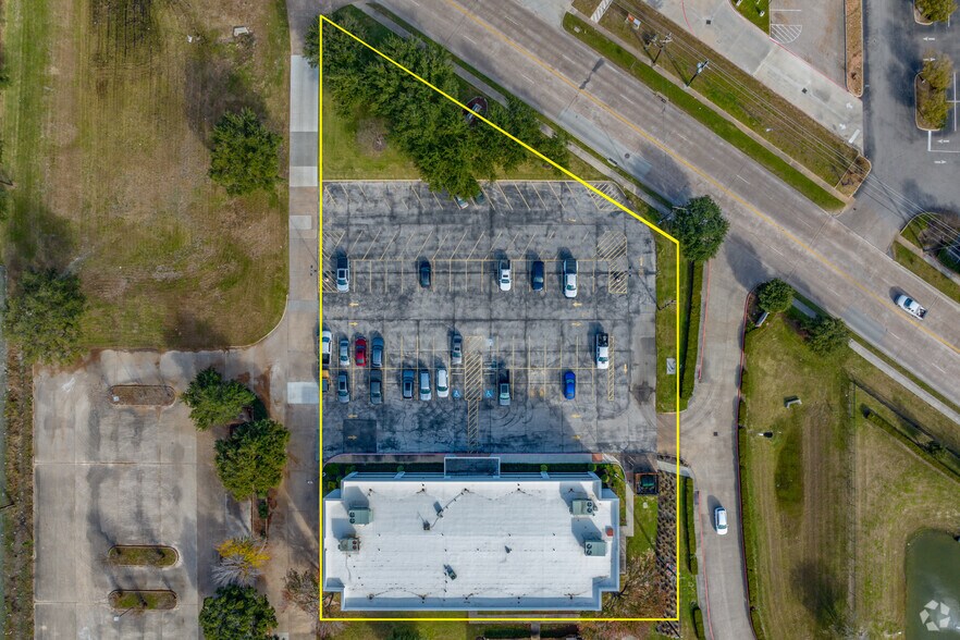 More Photos Of 4040 Red Bluff Rd, Pasadena Office For Lease