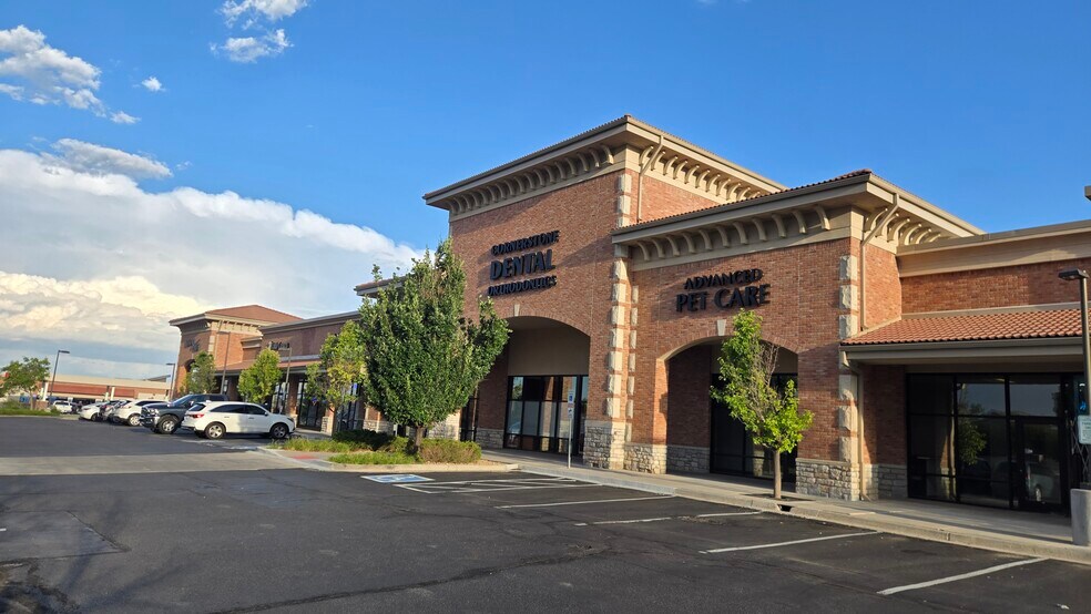 More Photos Of 17002 E Mainstreet, Parker Unknown For Lease