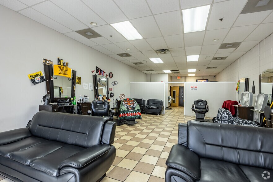More Photos Of 6550 Mount Zion Blvd, Morrow Storefront Retail Office For Lease
