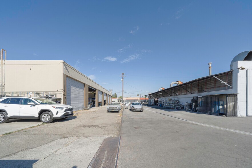 More Photos Of 2501 Tyler Ave, El Monte Warehouse For Sale