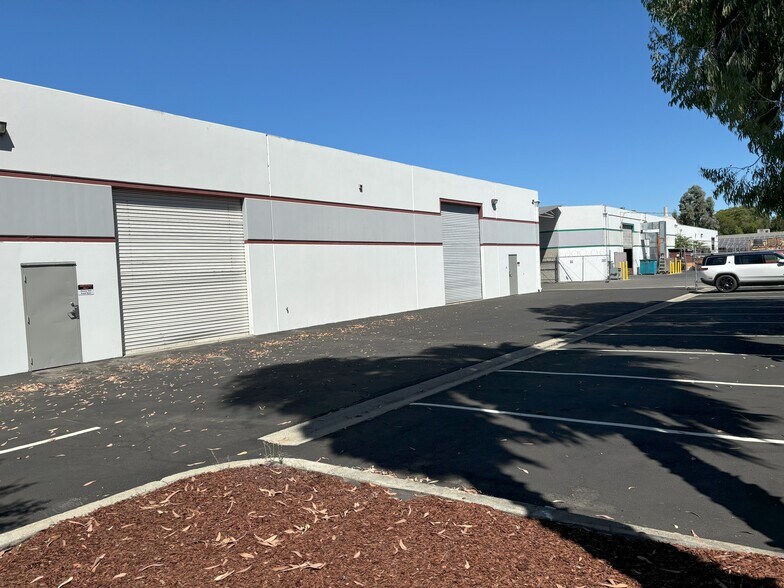 More Photos Of 2170 Oakland Rd, San Jose Light Manufacturing For Lease