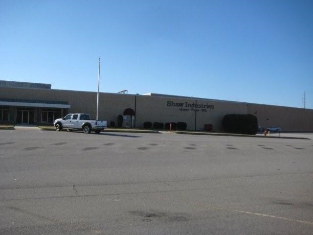 More Photos Of 210 Southwell Blvd, Tifton Warehouse For Lease