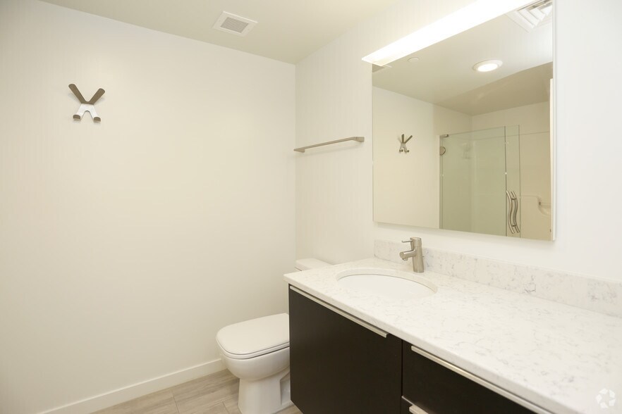 More Photos Of 55 Ionia Ave NW, Grand Rapids Apartments For Sale