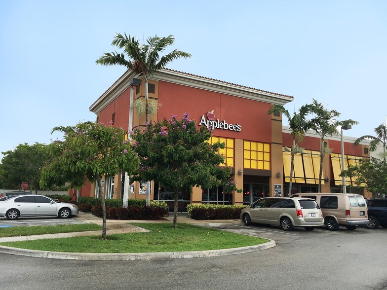 More Photos Of 6001-6095 N University Dr, Tamarac Unknown For Lease