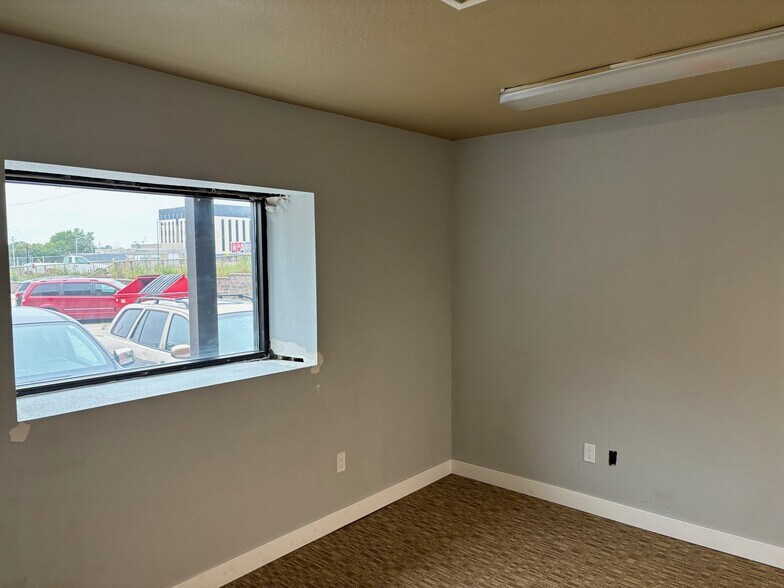 More Photos Of 105 1st St SE, Minot Apartments For Lease