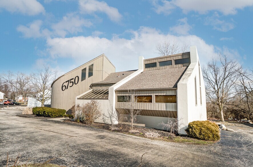 More Photos Of 6750 Brandt Pike, Huber Heights Medical For Sale