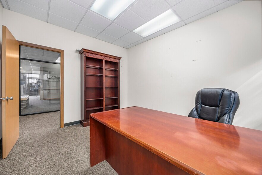 More Photos Of 7511 W Arrowhead Ave, Kennewick Office For Lease