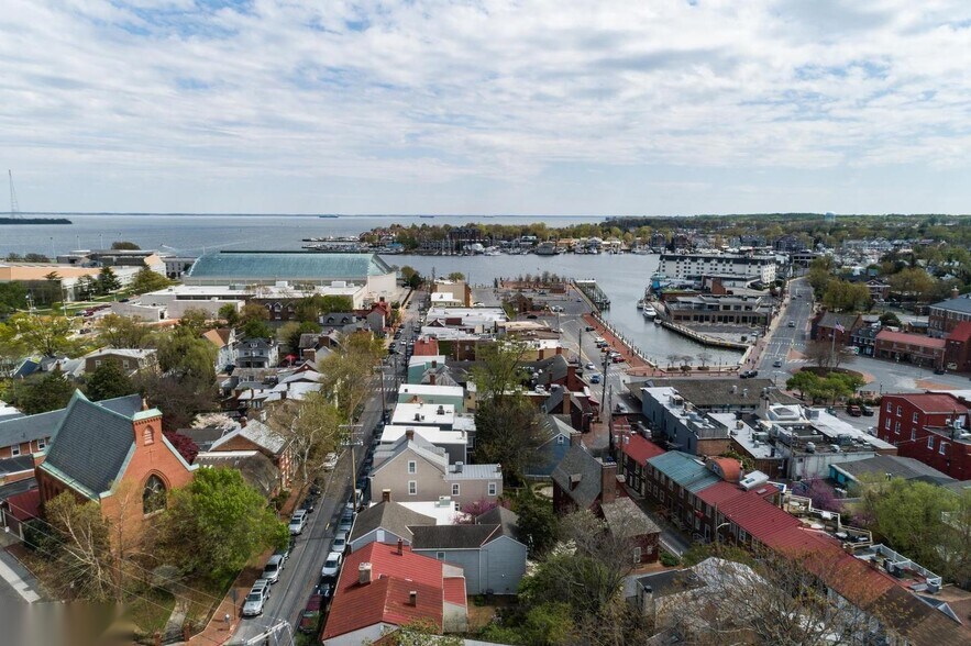 More Photos Of 220 West St, Annapolis Office For Sale