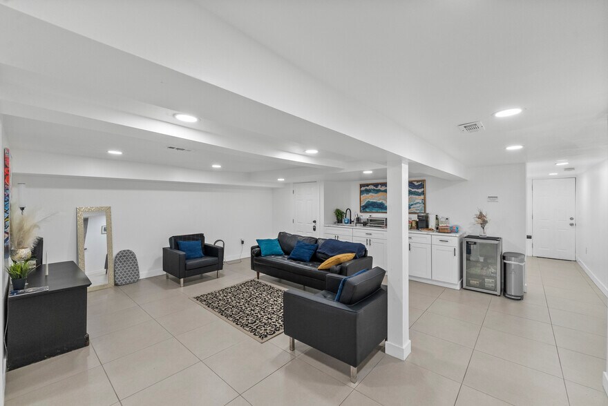 More Photos Of 188 New York Ave, Jersey City Multifamily For Sale