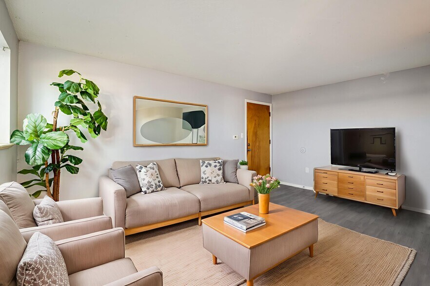 More Photos Of 1391 Lima St, Aurora Apartments For Sale