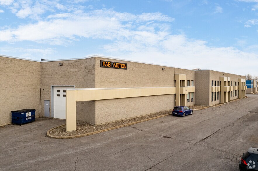 More Photos Of 751-759 De La Sablière Rue De La Sablière, Bois-des-filion Warehouse For Lease