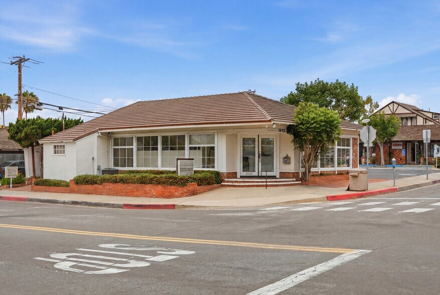 Primary Photo Of 1495 Glenneyre St, Laguna Beach Freestanding For Lease